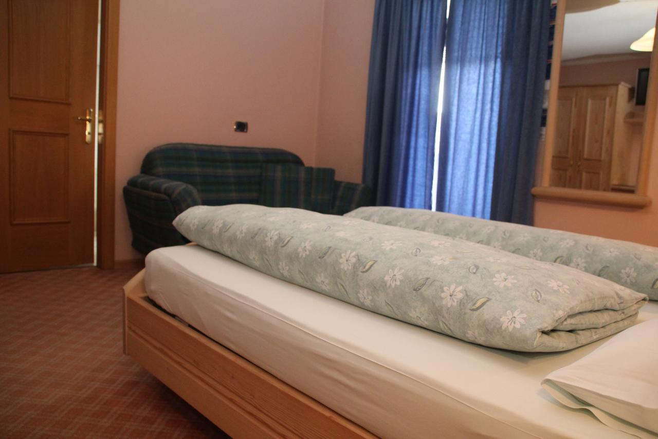 Albergo Caravasc Livigno Szoba fotó